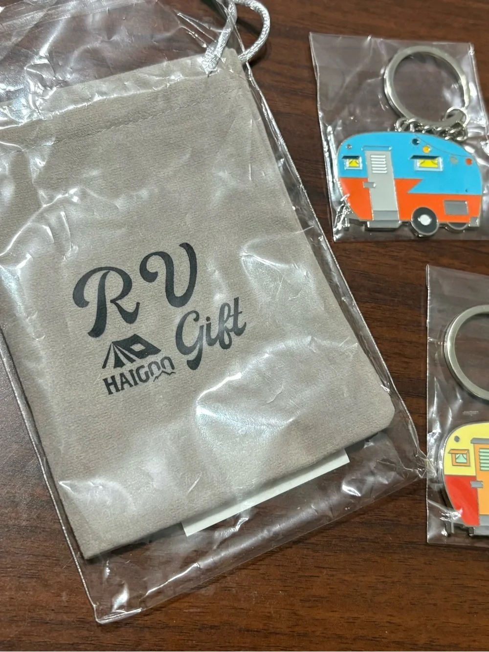 2 Pack Vintage RV Camper Keychains | Travel Trailer Keyring Set with Gift Pouch